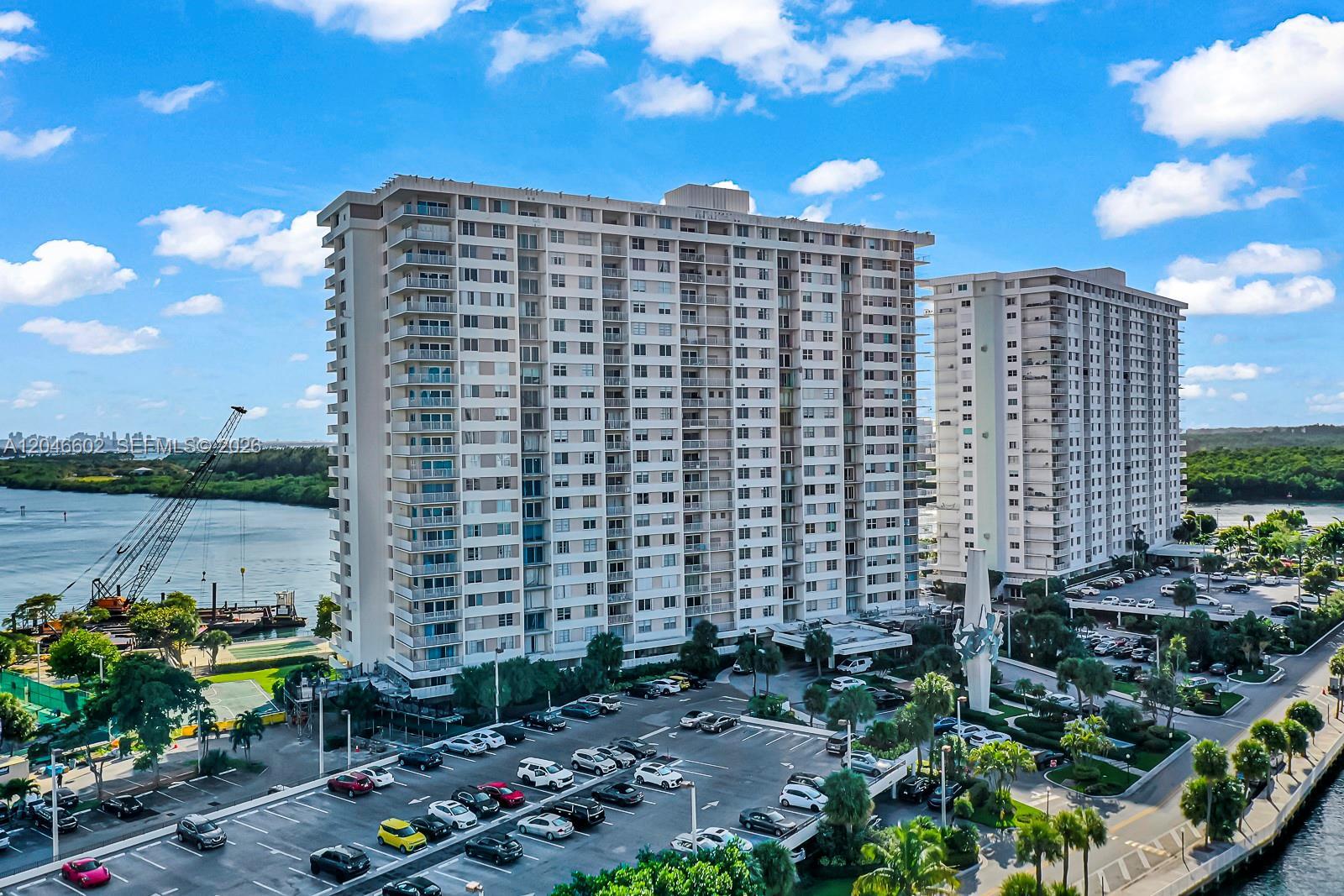 300 Bayview Dr # 1709, Sunny Isles Beach FL 33160 photo 2