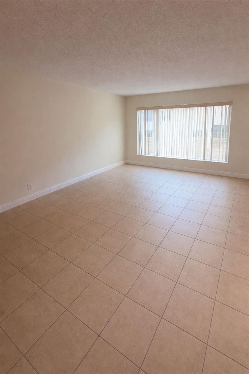 7910 Taft Street # 109, Pembroke Pines FL 33024 photo 3