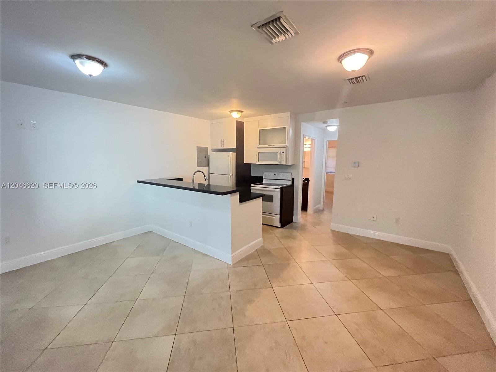 1034 Lenox Ave # 4, Miami Beach FL 33139