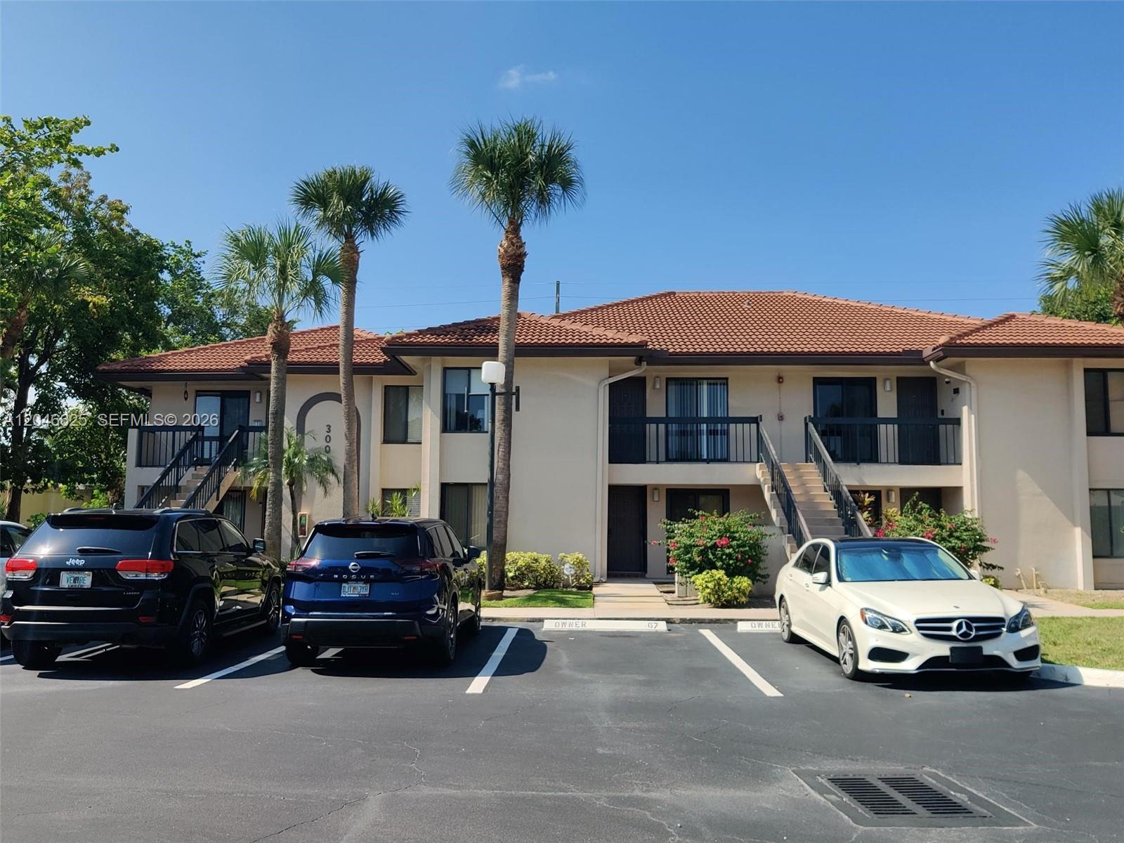 300 E Club Cir # 108, Boca Raton FL 33487 photo 4