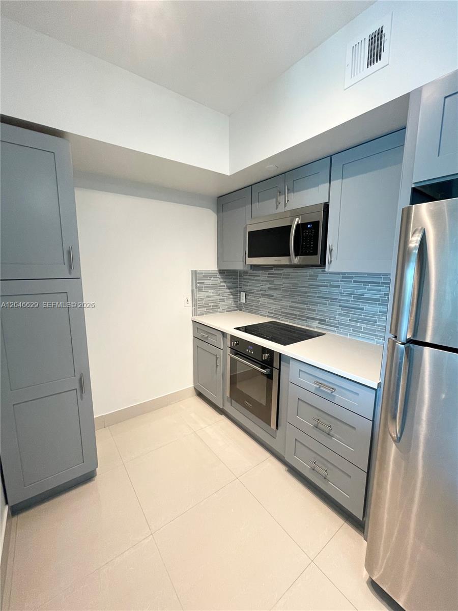 1723 SW 2nd Ave # 801, Miami FL 33129