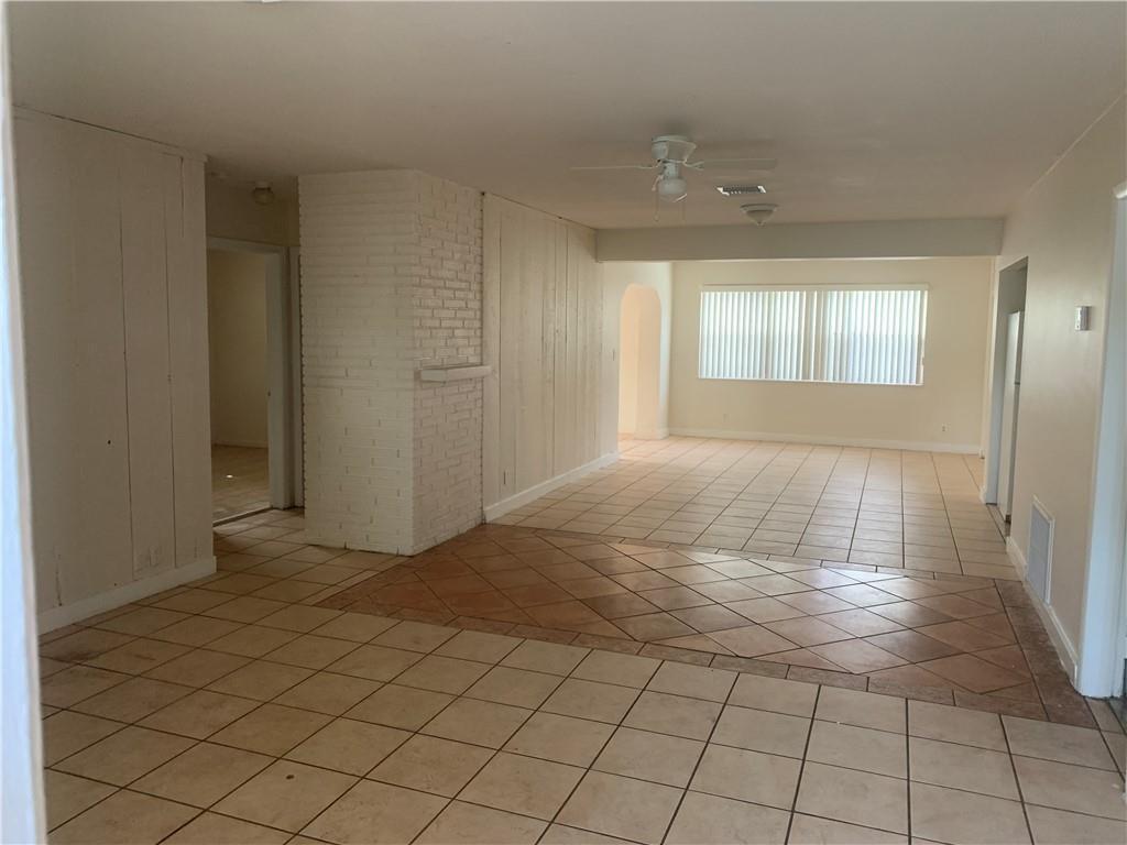 6410 Coolidge Street, Hollywood FL 33024 photo 2