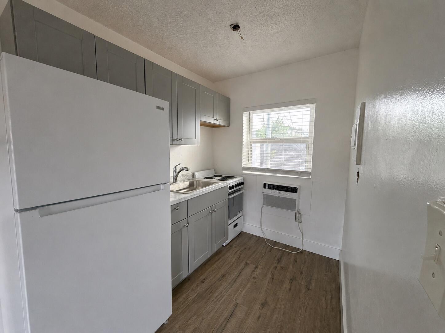 2037 Madison Street # 3, Hollywood FL 33020 photo 2