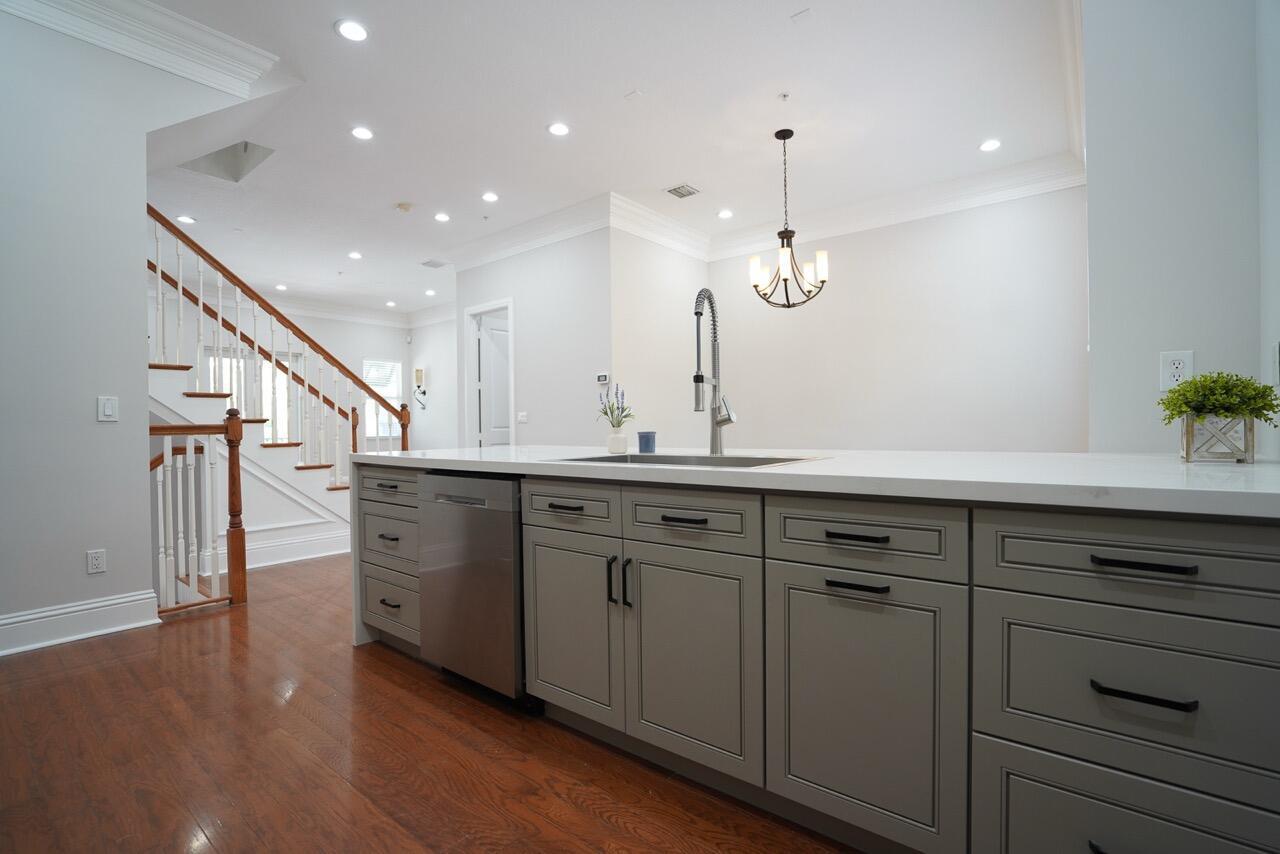 214 S Latitude Circle, Delray Beach FL 33483 photo 4