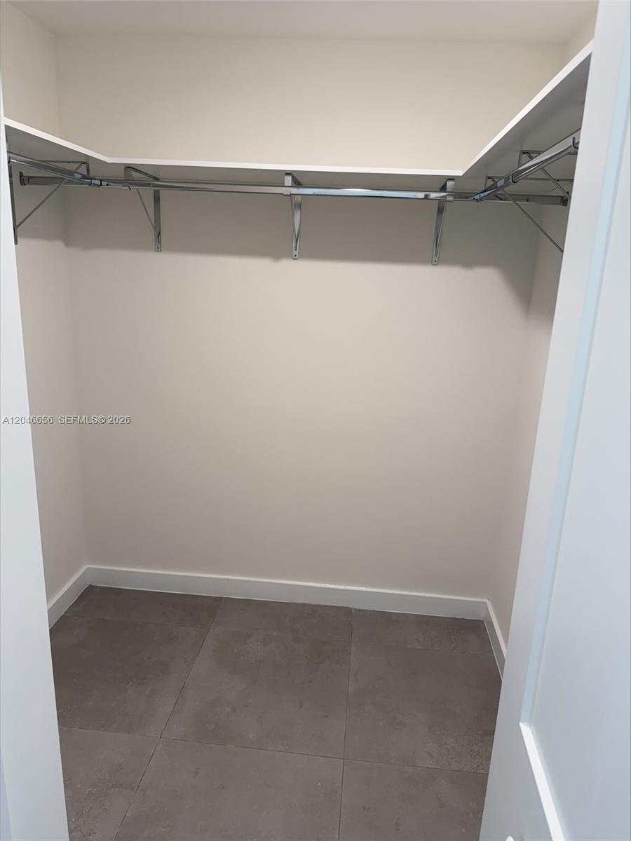 16395 Biscayne Blvd # 818, North Miami Beach FL 33160 photo 2