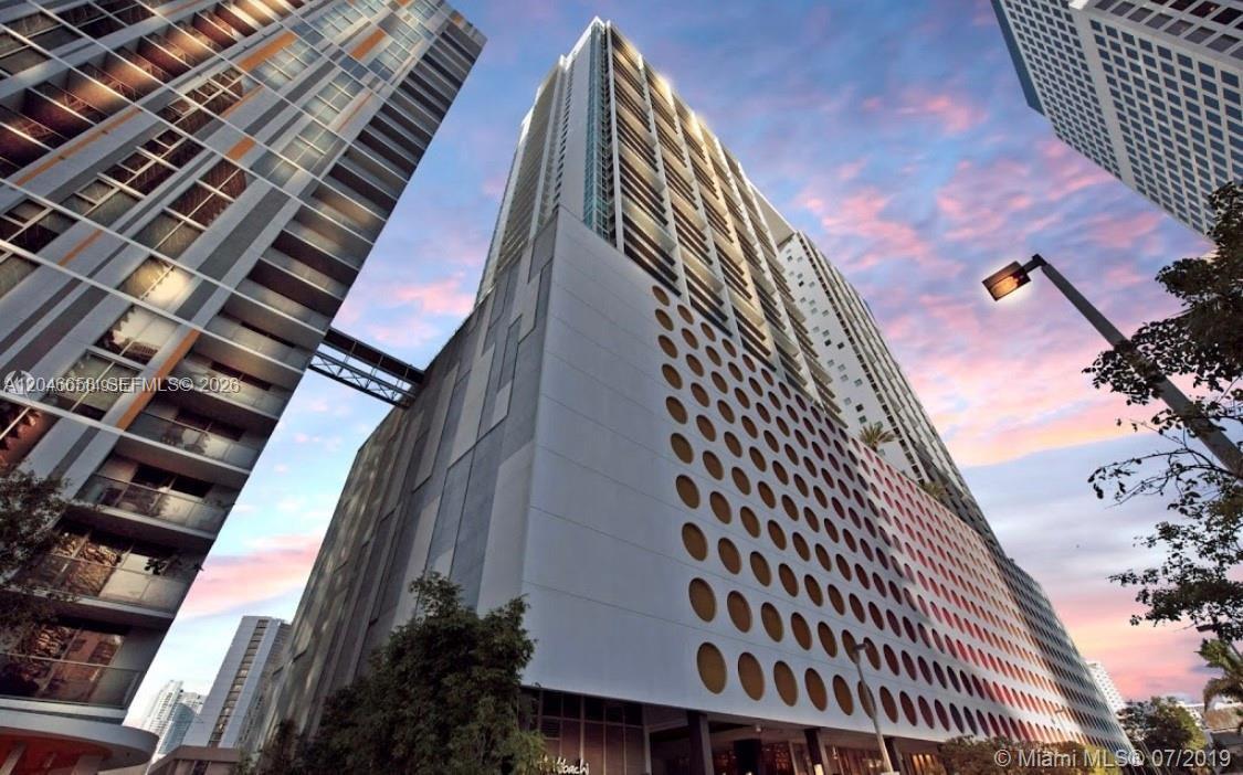 500 Brickell Ave # 2006, Miami FL 33131 photo 2