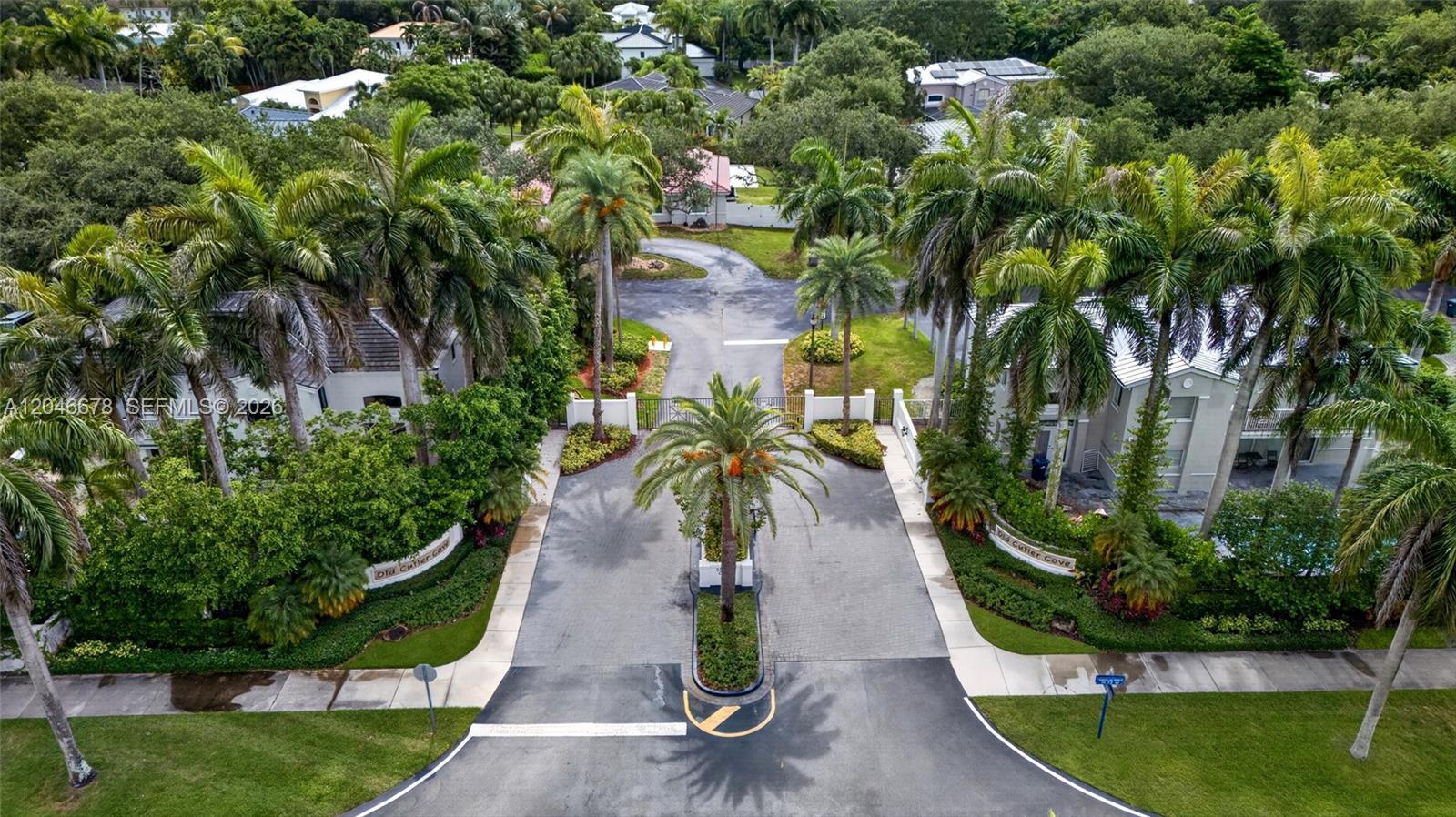 7571 SW 148th Ter, Palmetto Bay FL 33158 photo 3