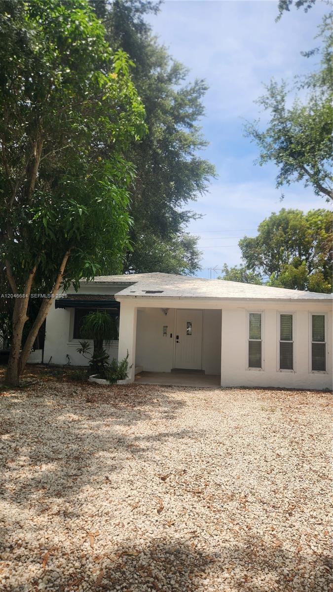 2174 NE 182nd St, North Miami Beach FL 33162 photo 2