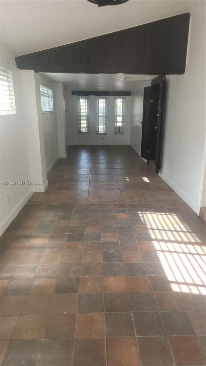 2174 NE 182nd St, North Miami Beach FL 33162 photo 5