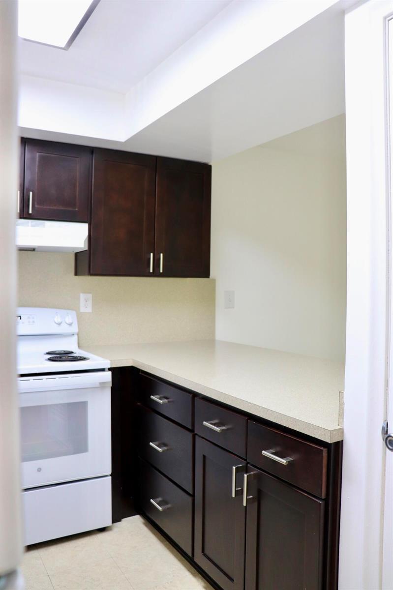 482 SW 9th # 18, Boca Raton FL 33432 photo 4