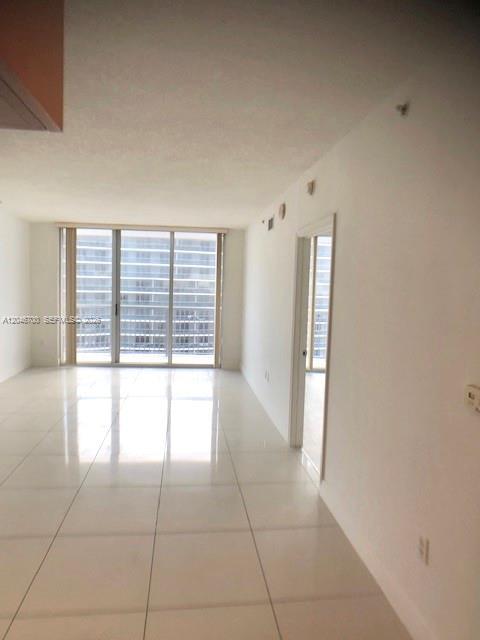 1750 N Bayshore Dr # 5105, Miami FL 33132 photo 3