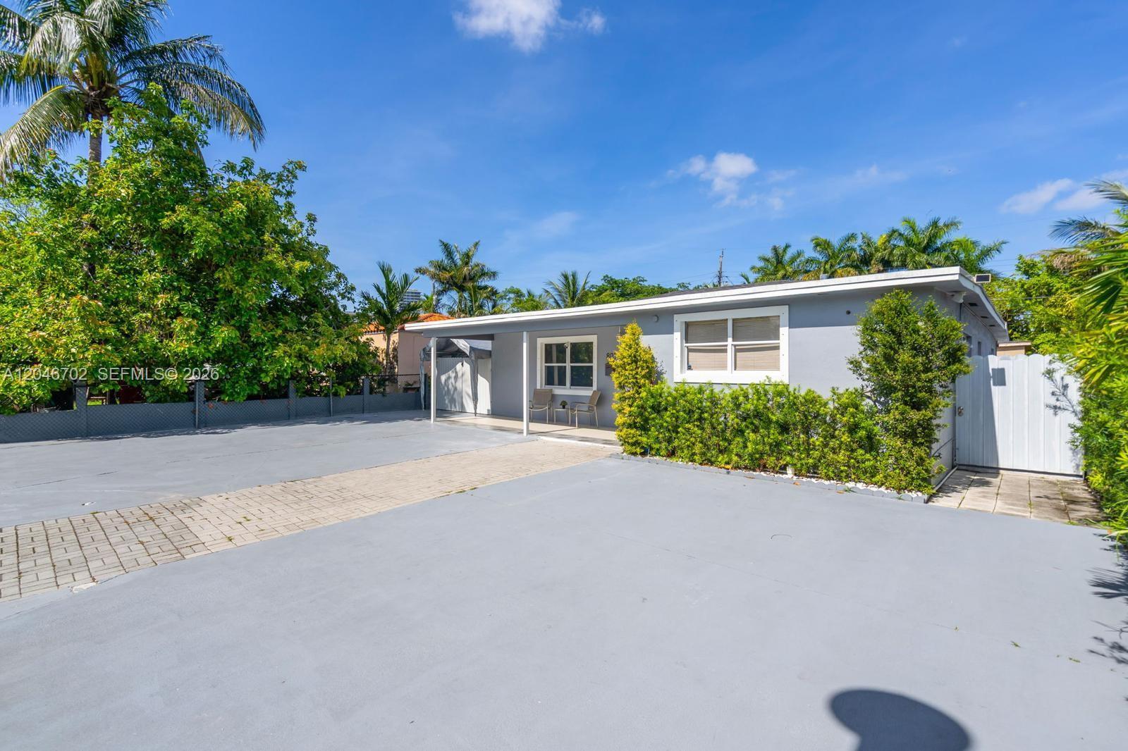 801 NW 17th Ct, Miami FL 33125 photo 5