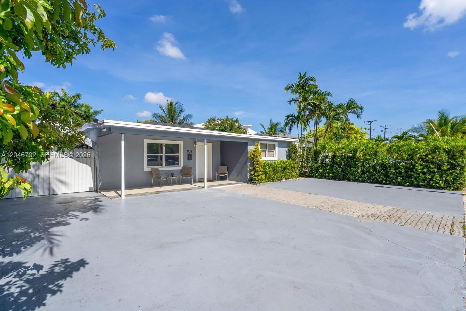 801 NW 17th Ct, Miami FL 33125 photo 4