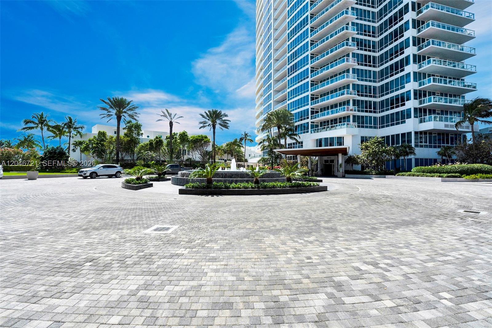 50 S Pointe Dr # 2702, Miami Beach FL 33139 photo 5
