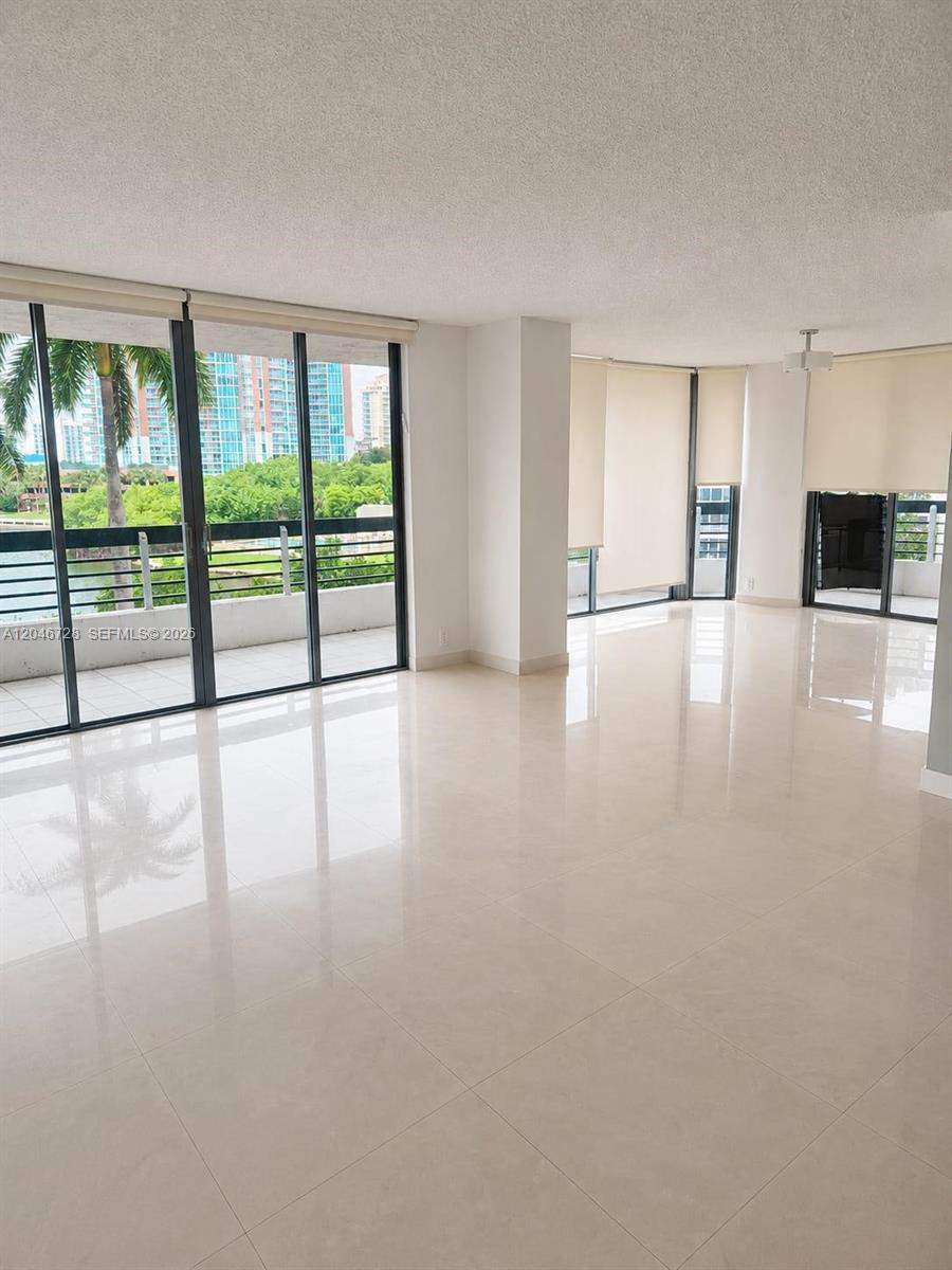 3530 Mystic Pointe Dr # 405, Aventura FL 33180 photo 4
