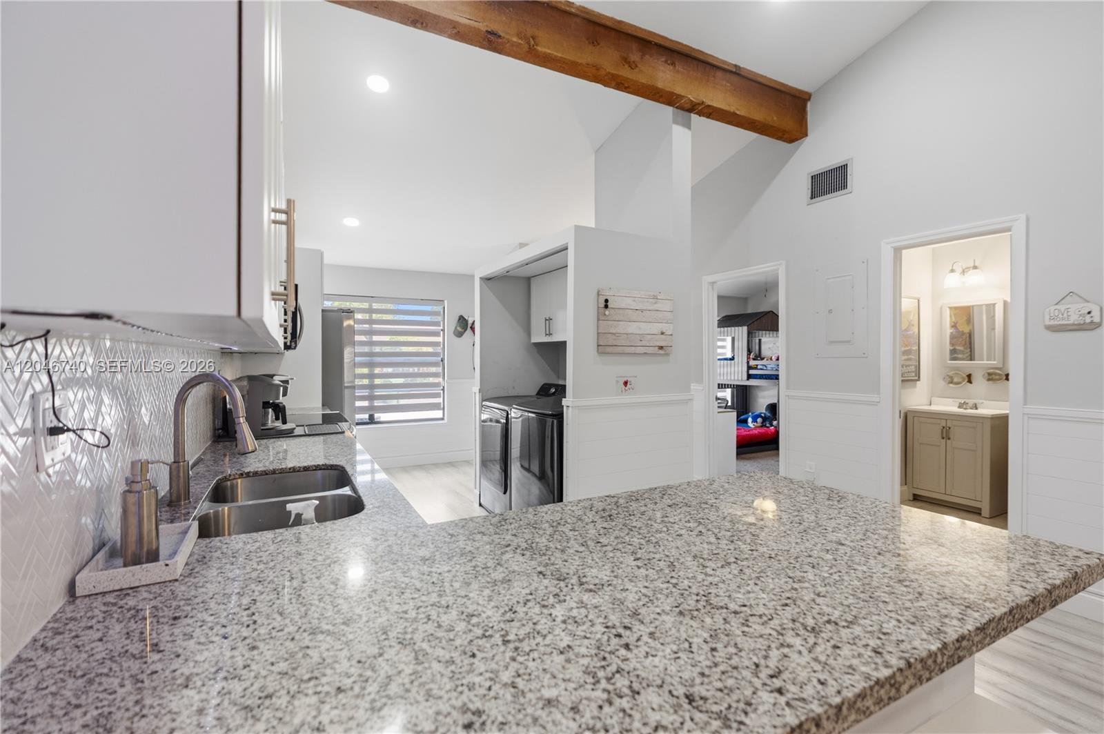 10311 Laurel Ct, Pembroke Pines FL 33026 photo 4