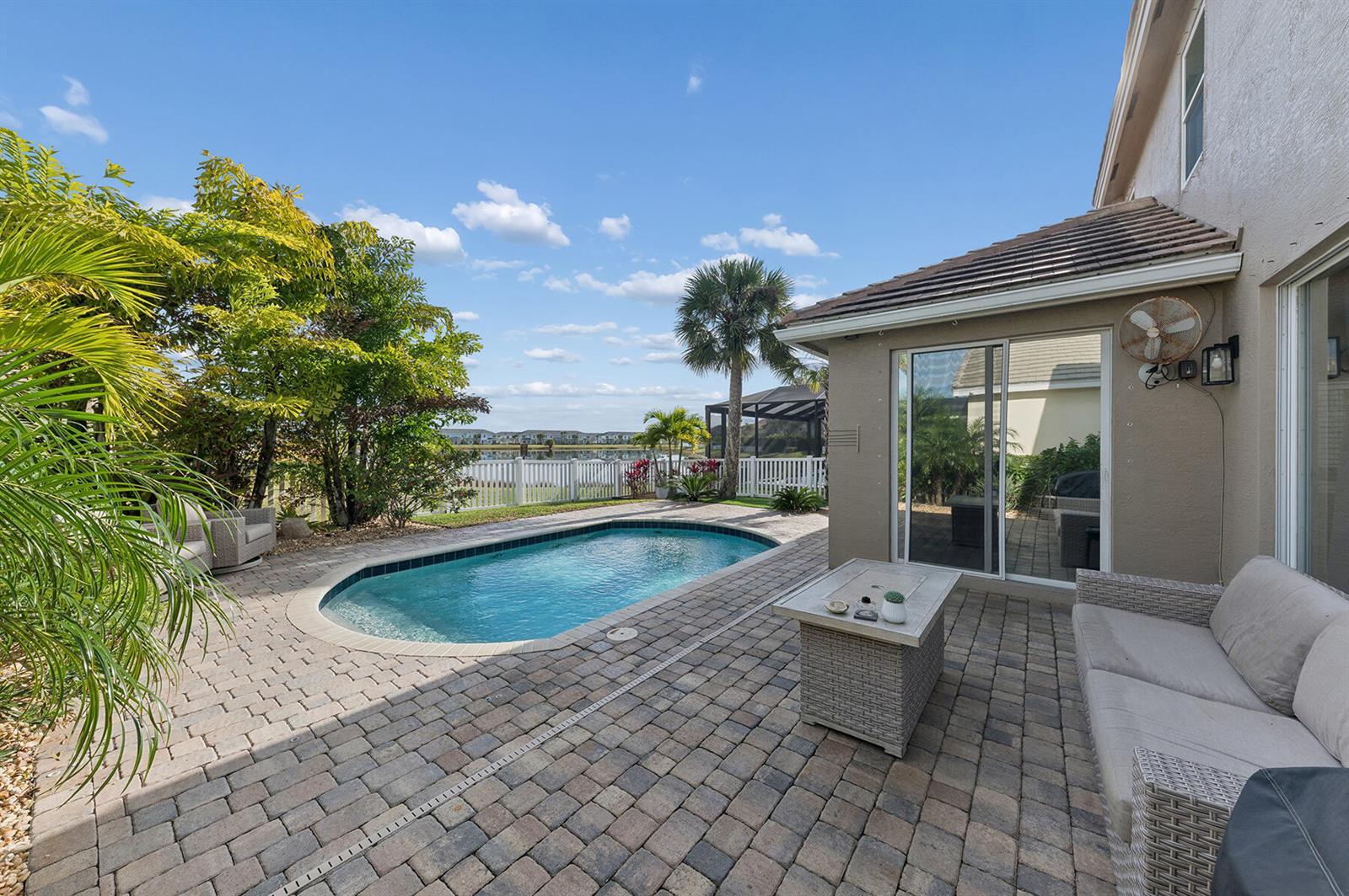 11534 SW Glengarry Court, Port St. Lucie FL 34987 photo 2