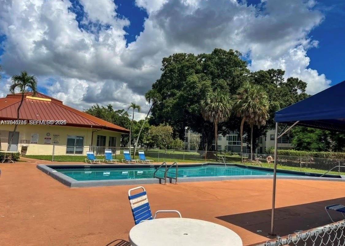 Lauderdale Lakes, FL 33313 photo 5