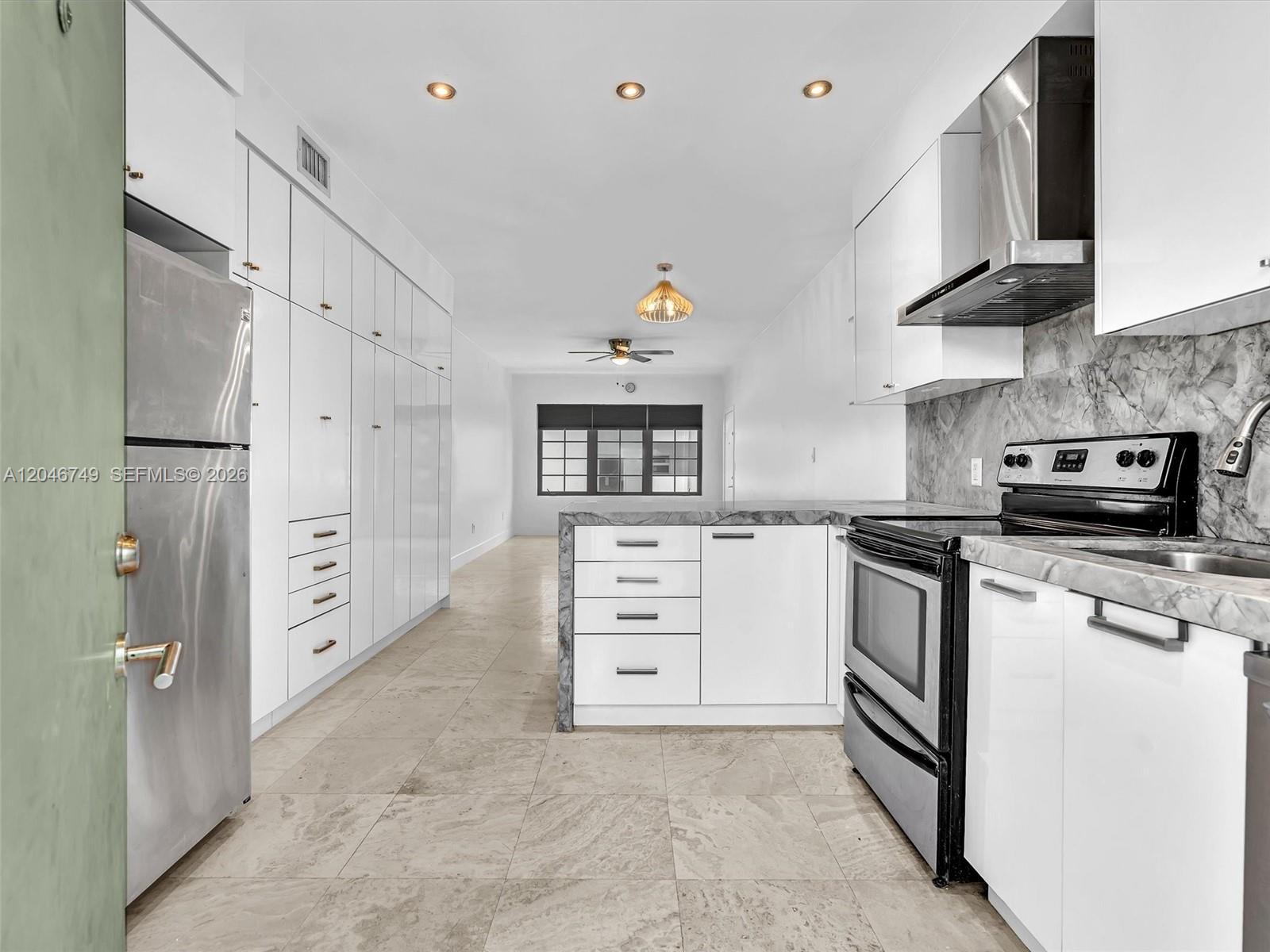 1045 Lenox Ave # 12, Miami Beach FL 33139 photo 4
