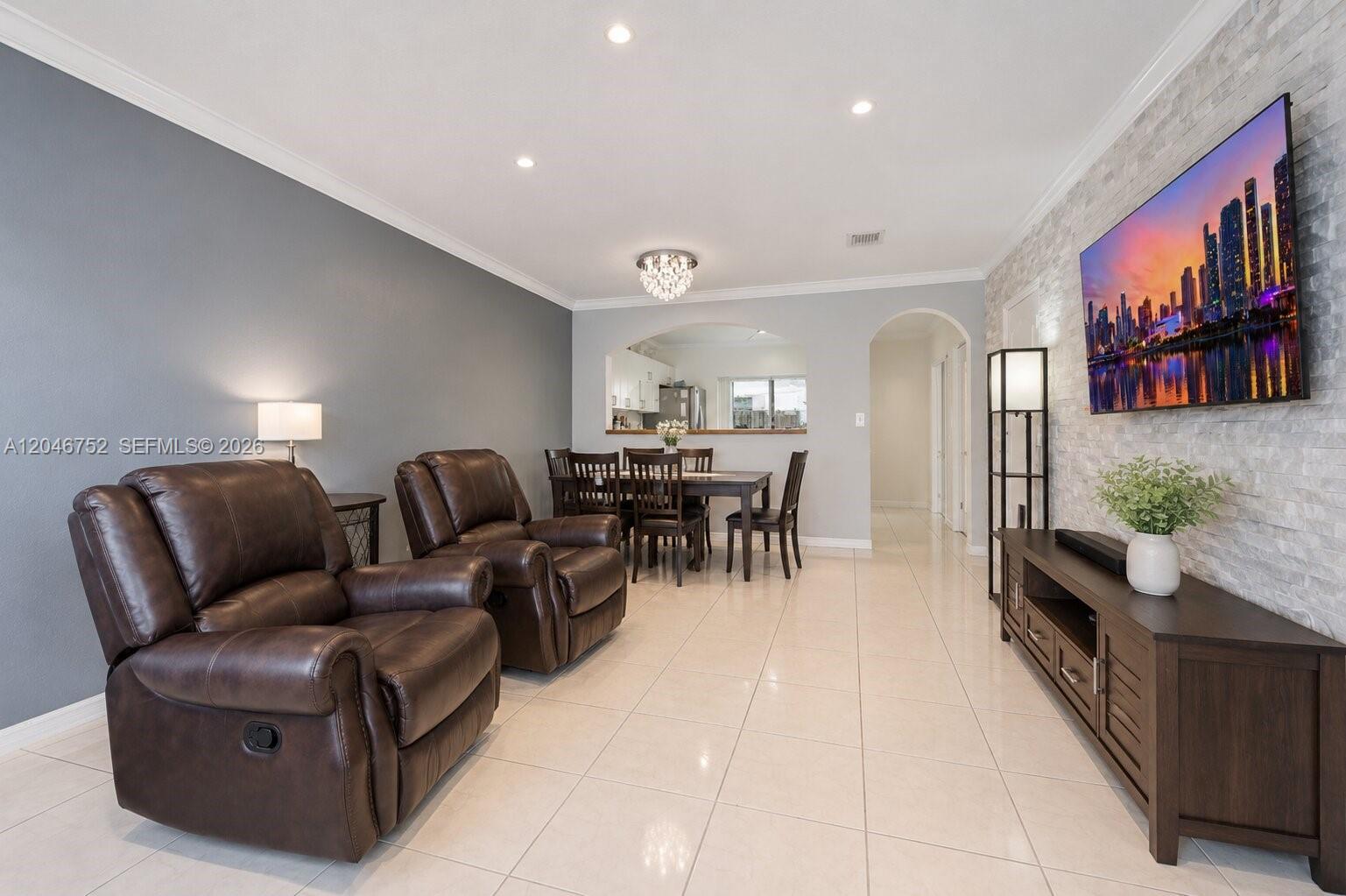 3539 W 76th St # 6, Hialeah FL 33018 photo 2