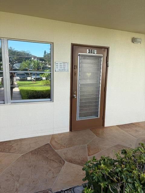 381 Mansfield J, Boca Raton FL 33434 photo 2