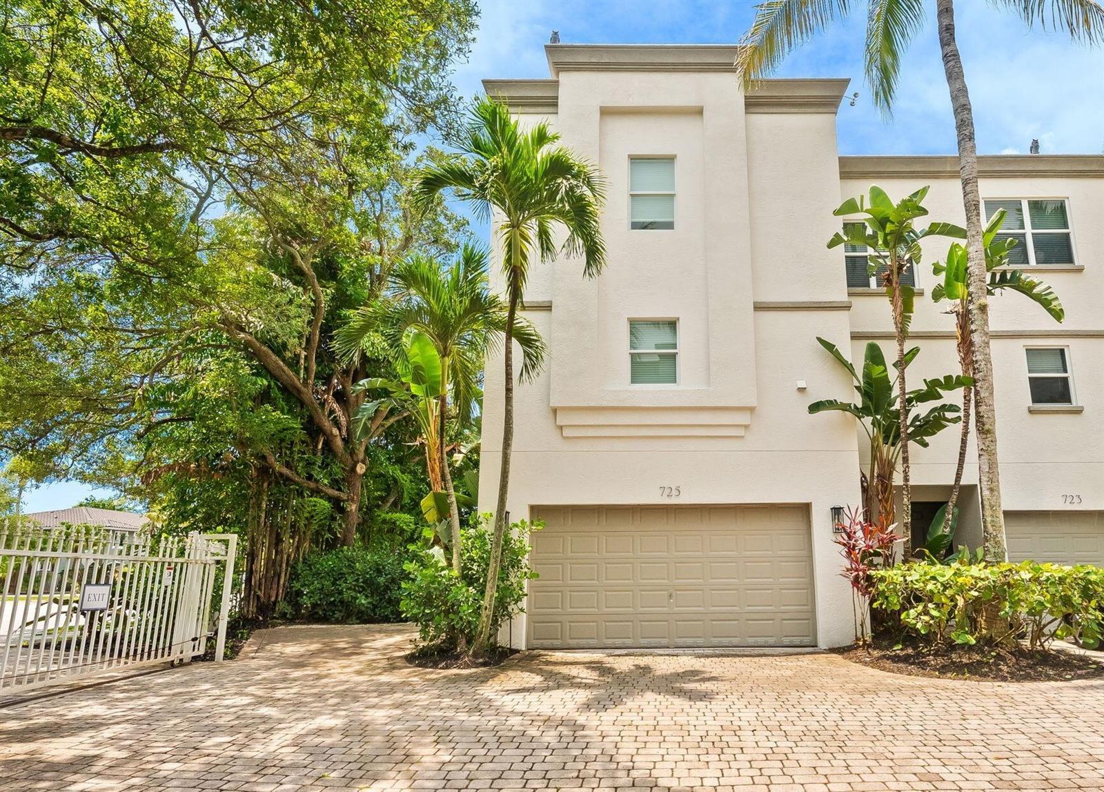 725 SW 4th Avenue, Fort Lauderdale FL 33315
