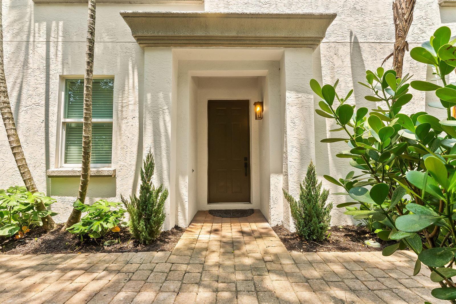 725 SW 4th Avenue, Fort Lauderdale FL 33315 photo 4