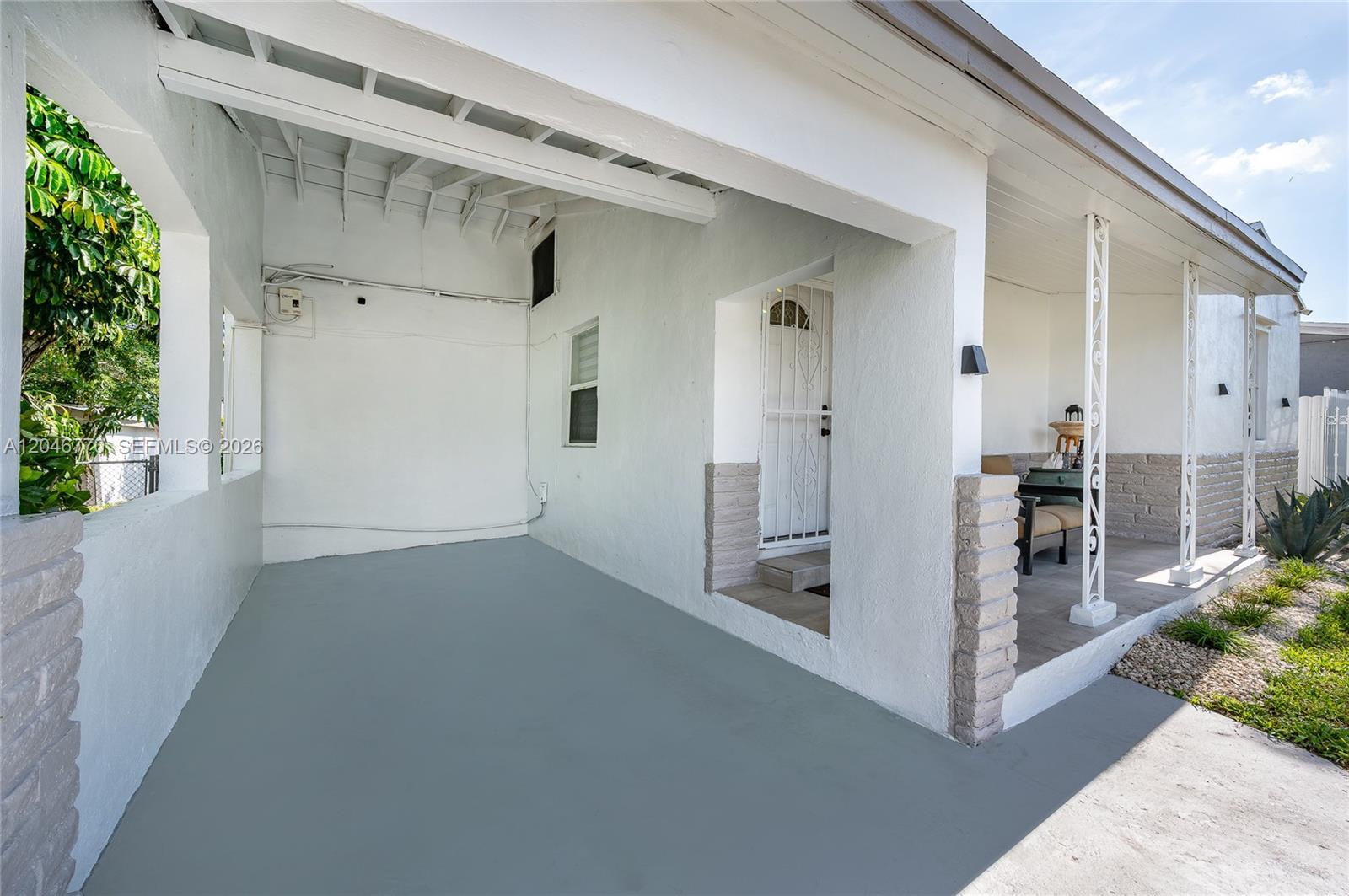 2371 NW 85th St, Miami FL 33147 photo 3
