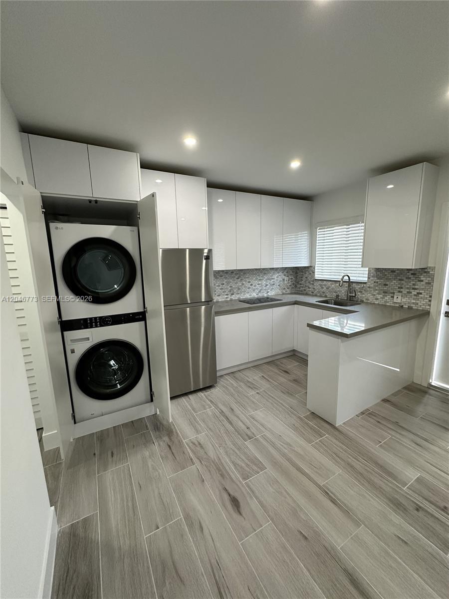551 SW 57th Ave # 2, Miami FL 33144 photo 3