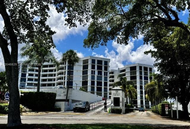 13951 Kendale Lakes Cir # 807A, Miami FL 33183