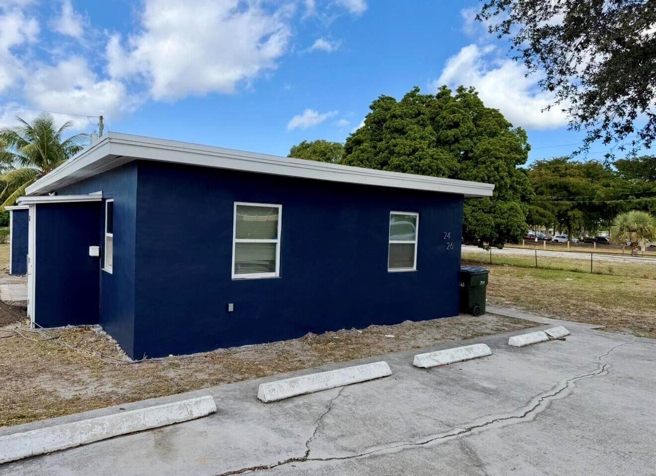 24 SW 10th Avenue, Delray Beach FL 33444 photo 3