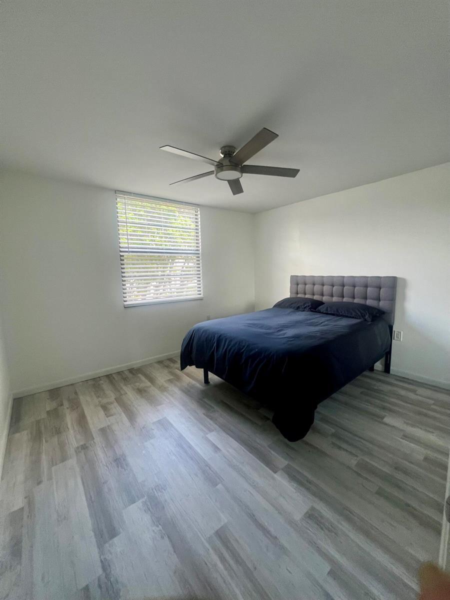 3516 Whitehall Drive # 301, West Palm Beach FL 33401 photo 4