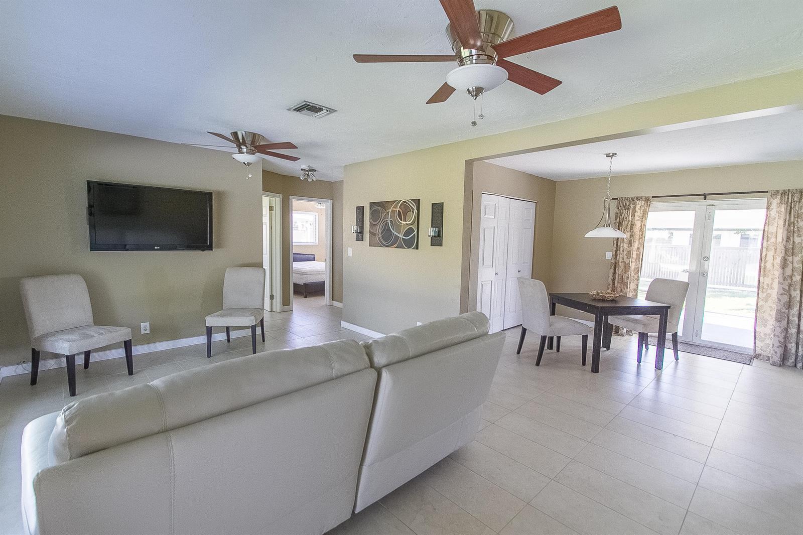 116 NW 8th Street, Boca Raton FL 33432 photo 3