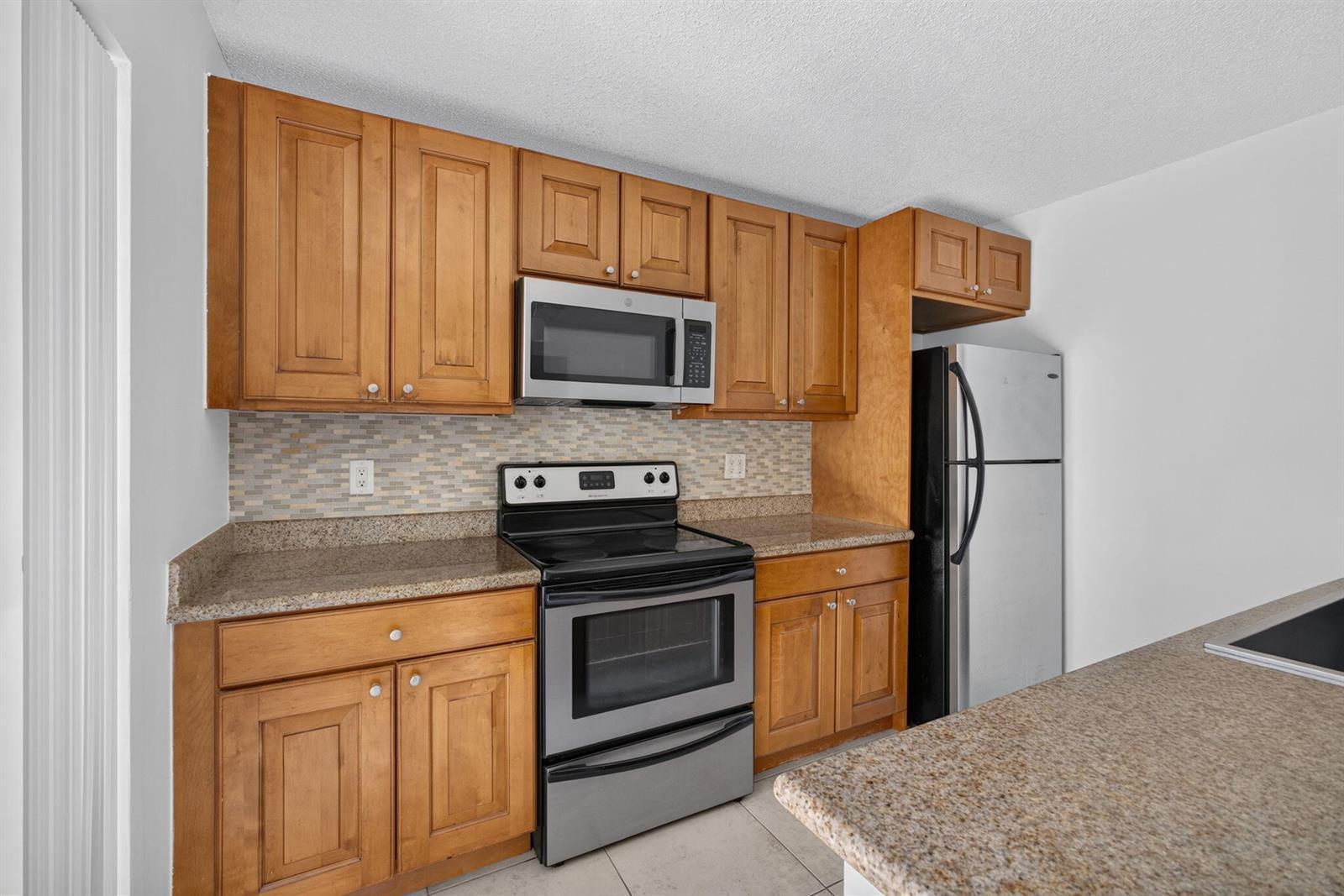 851 Blue Ridge Circle, West Palm Beach FL 33409 photo 3