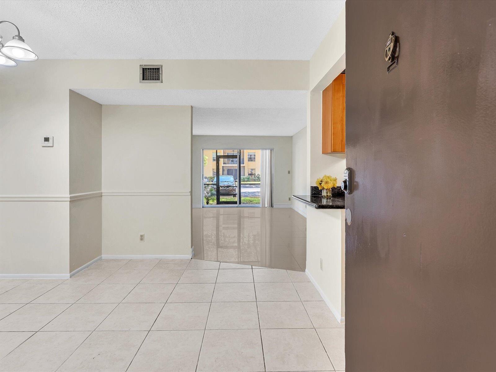 470 NW 20th Street, Boca Raton FL 33431 photo 2