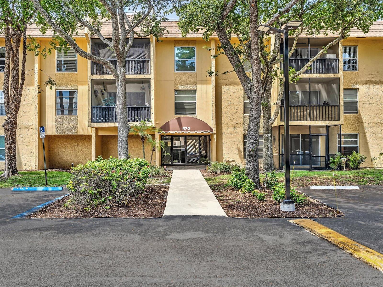 470 NW 20th Street, Boca Raton FL 33431