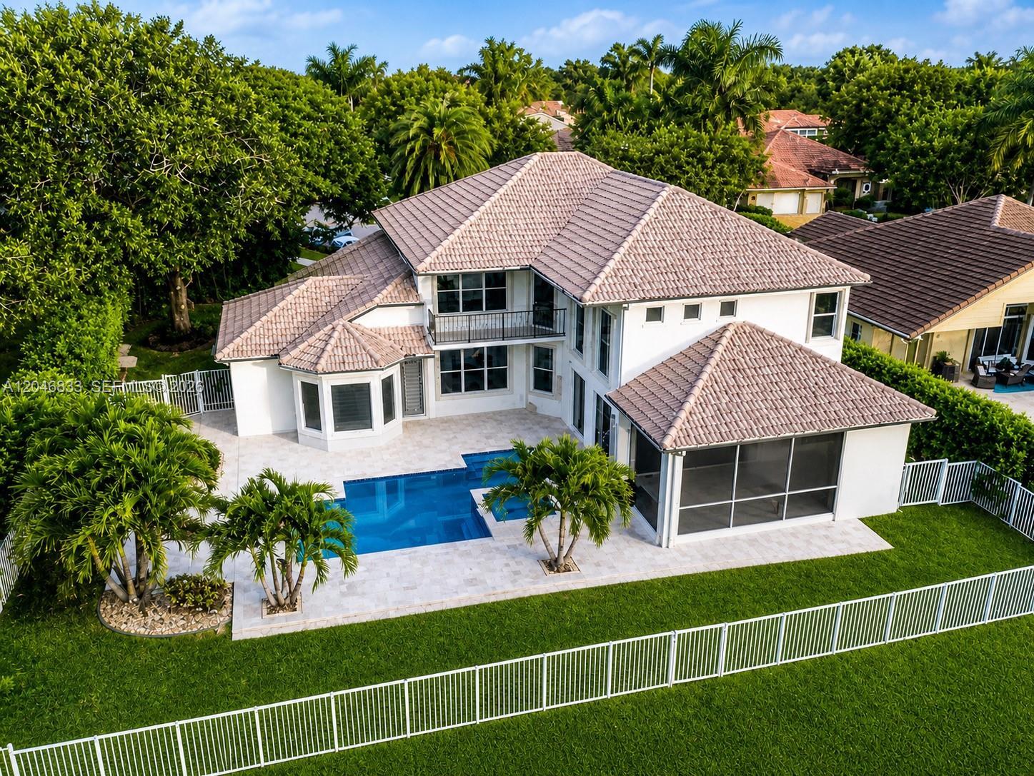 3683 W Lakes Estates Dr, Davie FL 33328 photo 2