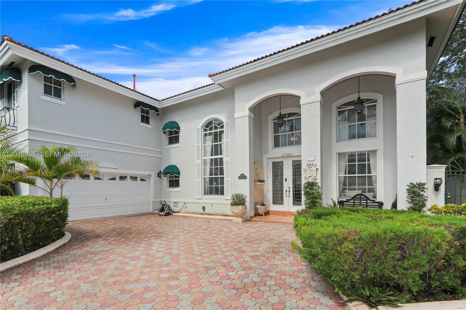 16048 NW 82nd Pl, Miami Lakes FL 33016