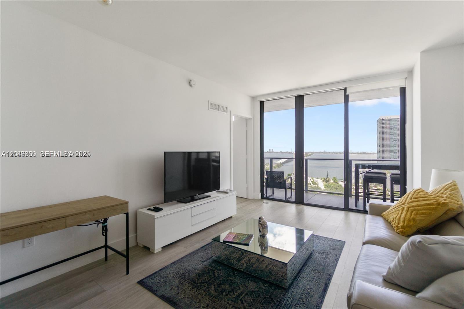 121 NE 34th St # 2706, Miami FL 33137 photo 2
