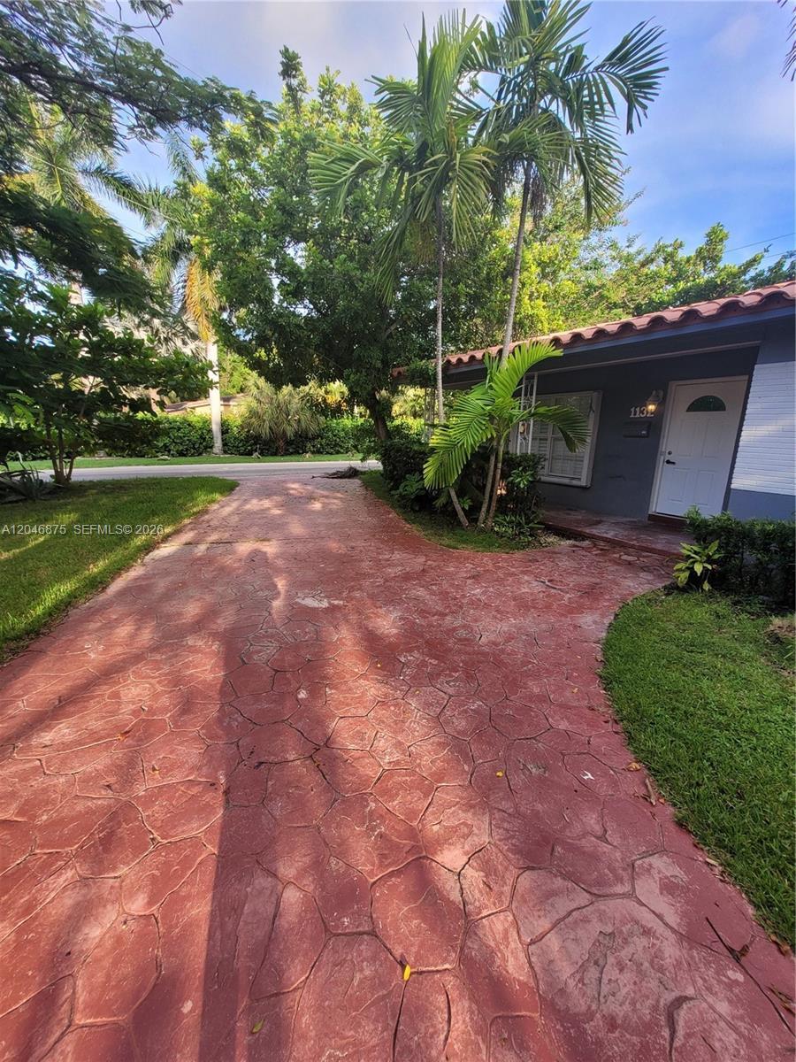 1132 Moffett St, Hallandale Beach FL 33009 photo 2