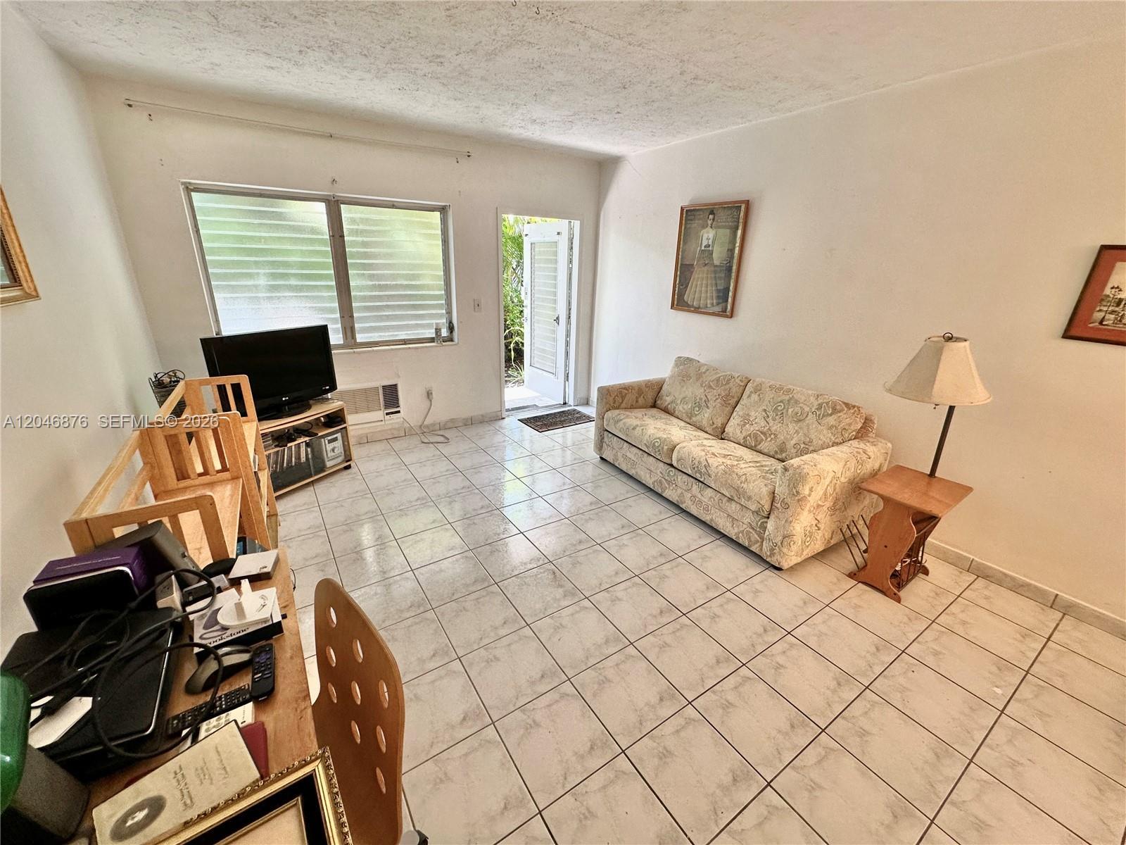 8132 Harding Ave # 6, Miami Beach FL 33141 photo 2