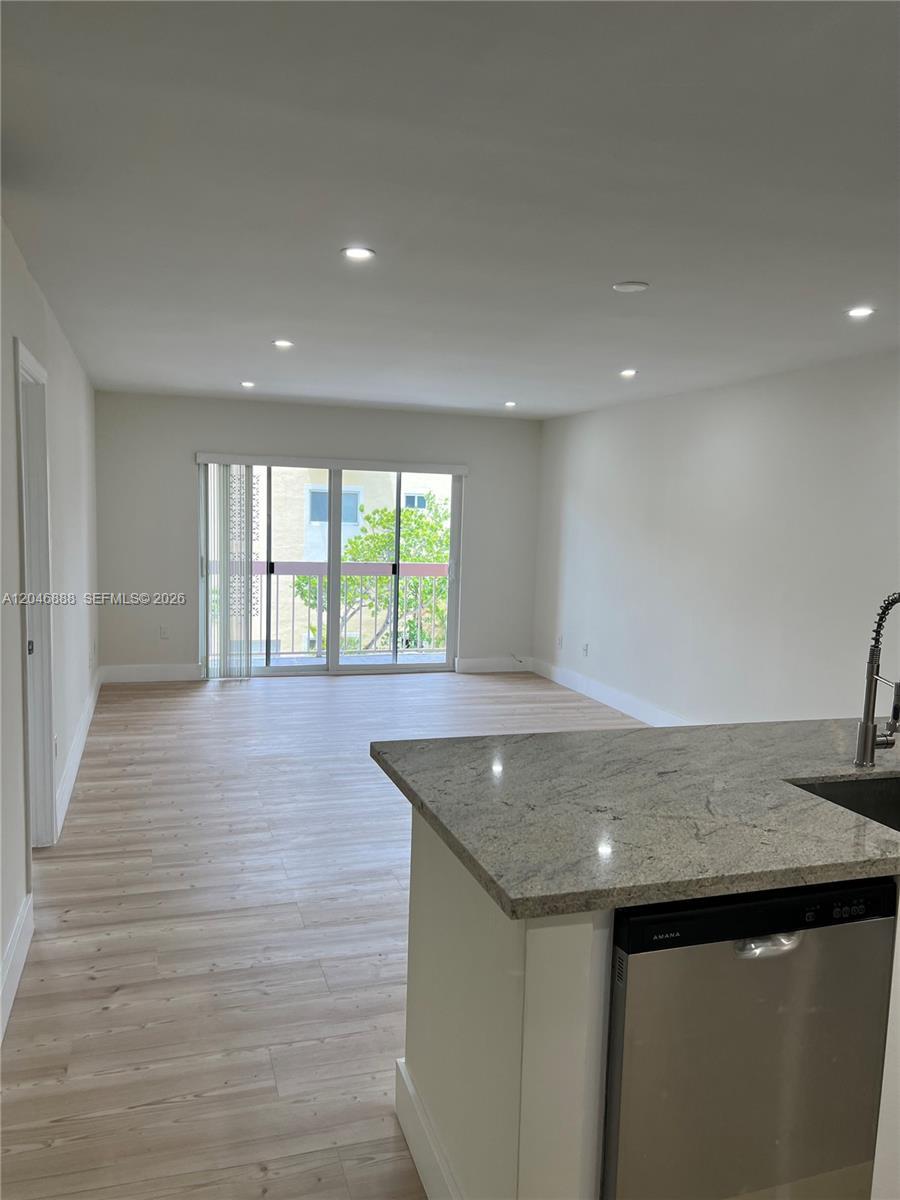 7800 Camino Real # H307, Miami FL 33143 photo 3