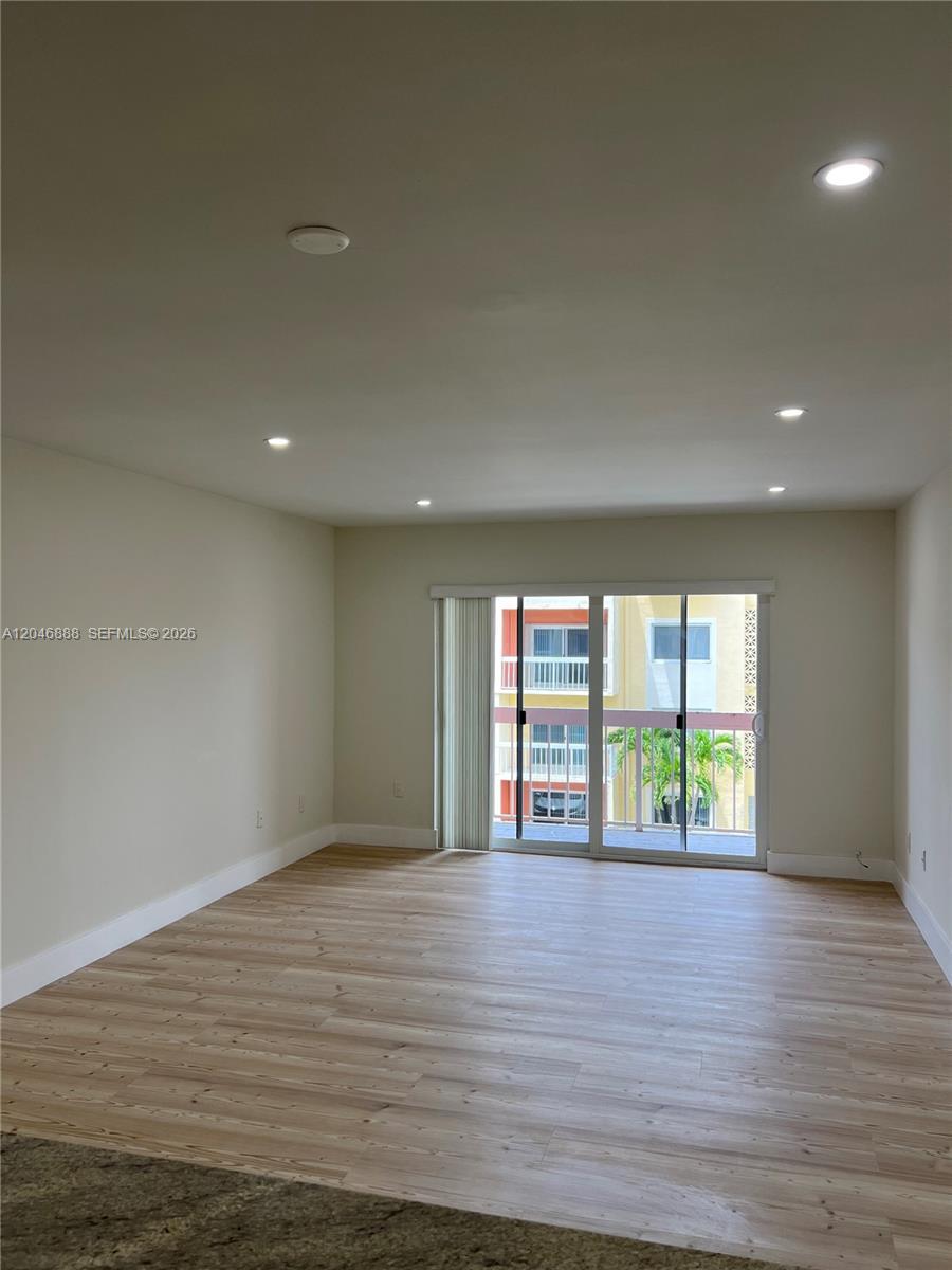 7800 Camino Real # H307, Miami FL 33143 photo 4