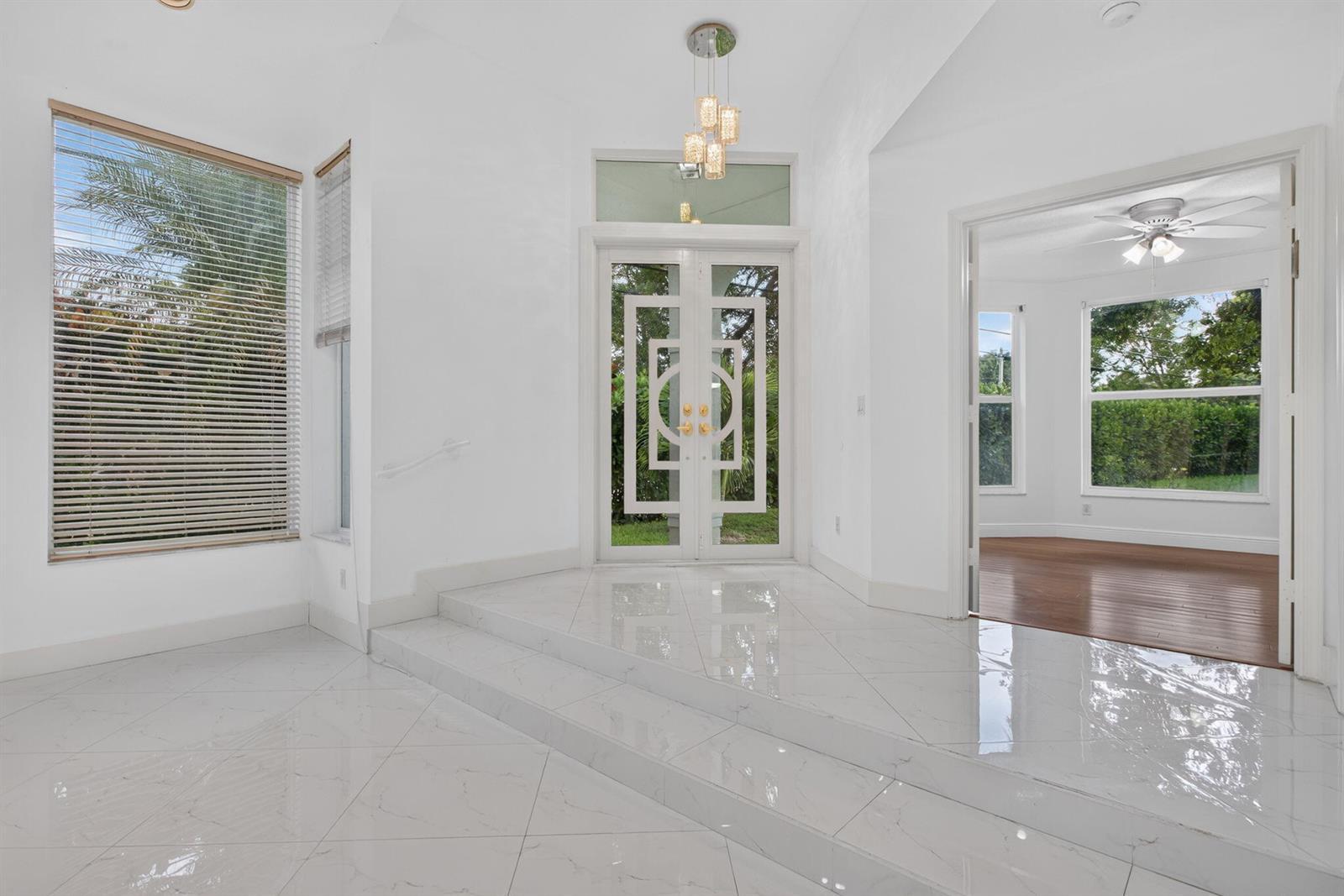 7087 NW 78th Place, Parkland FL 33067 photo 5