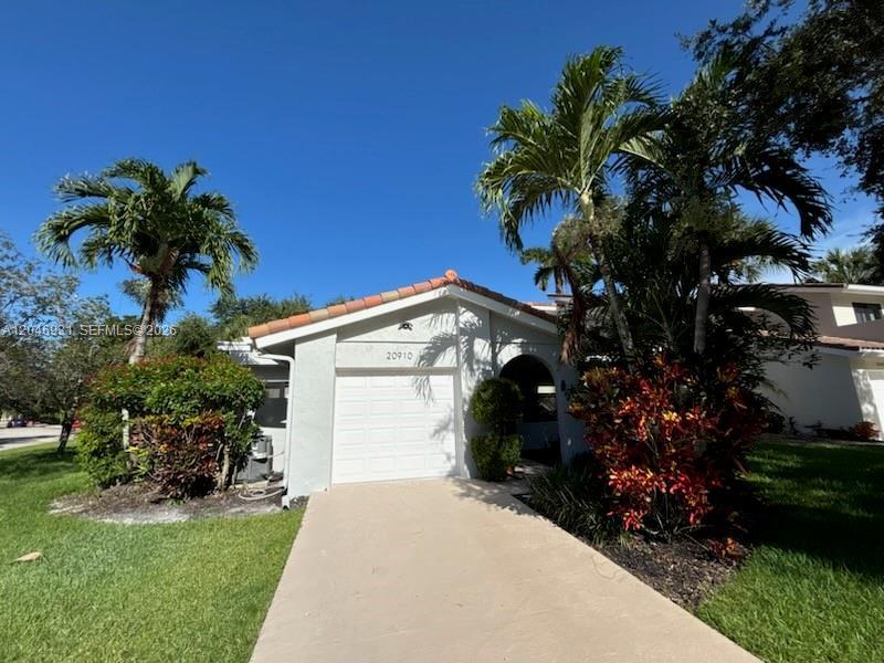20910 Estada Ln, Boca Raton FL 33433