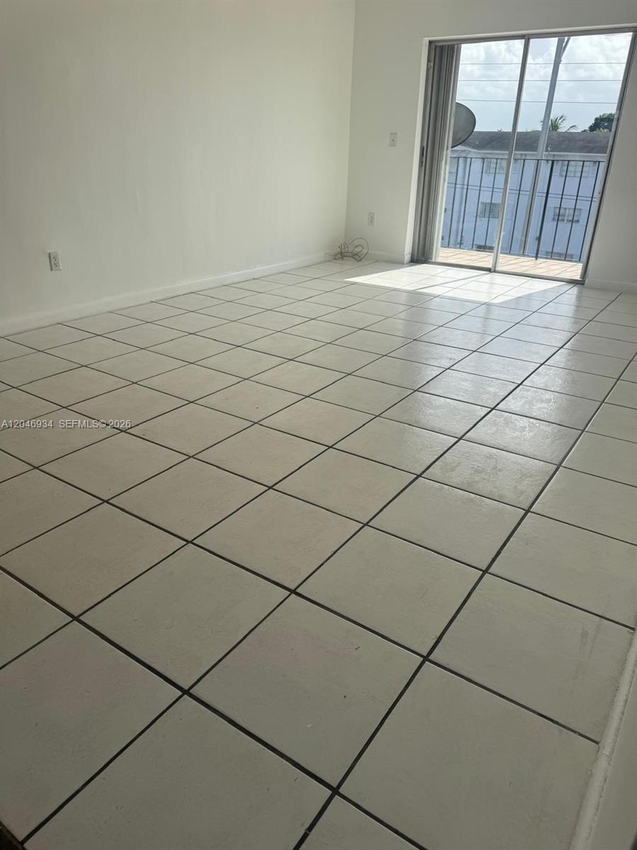 13725 NE 6th Ave # 402, North Miami FL 33161 photo 2