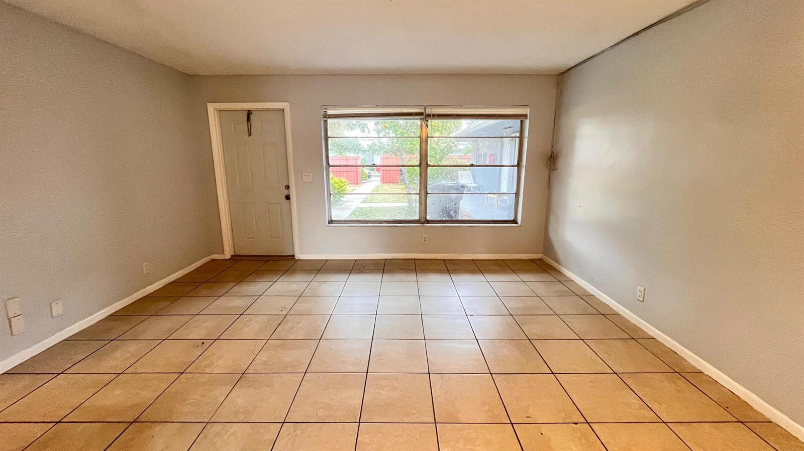 919 S G Street, FL 33460 photo 4