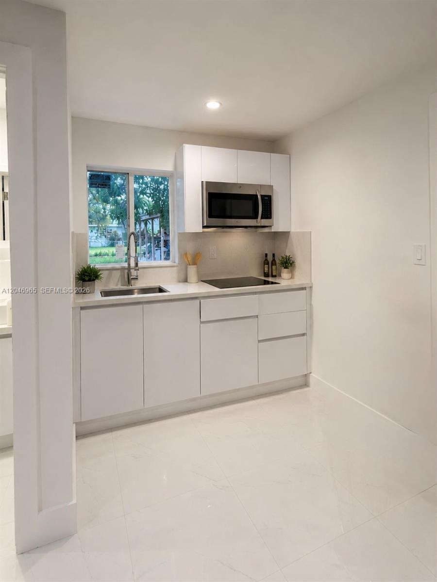 521 NW 33rd Ave # 1, Miami FL 33125 photo 5