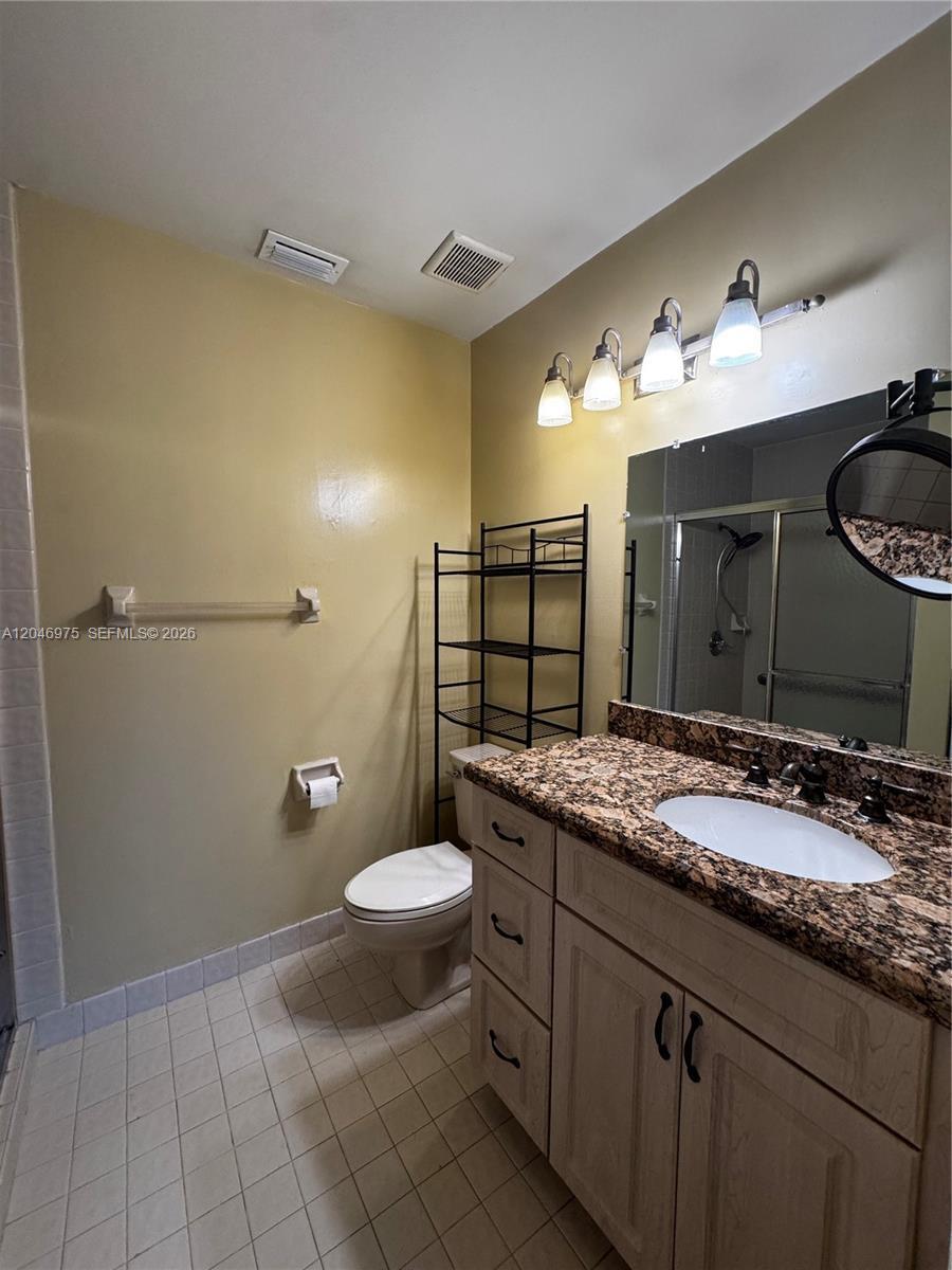 951 SW 109th Ave, Pembroke Pines FL 33025 photo 5