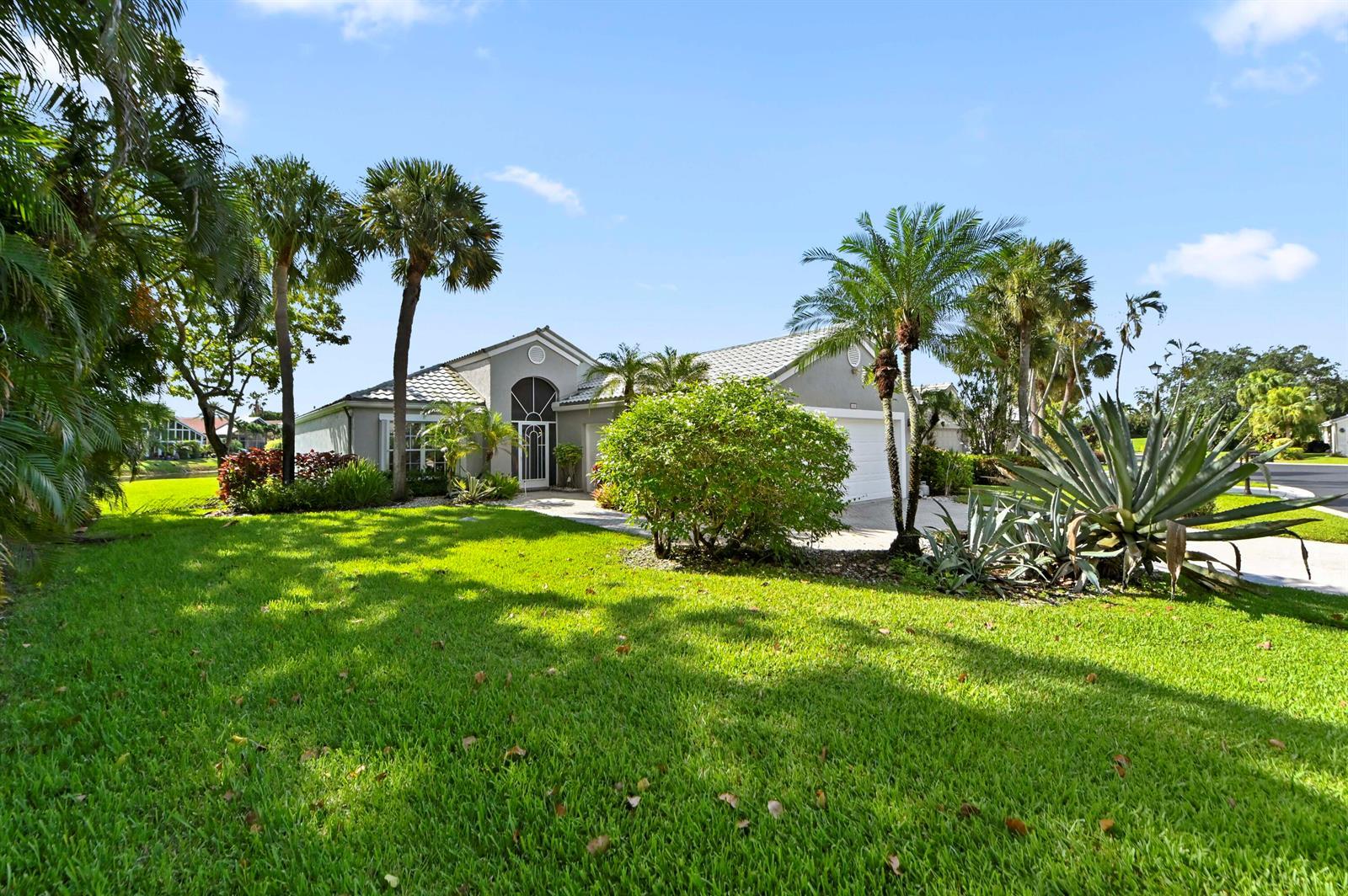6226 Water Lilly Lane, Boynton Beach FL 33437 photo 3